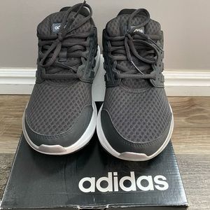 Women’s adidas size 8